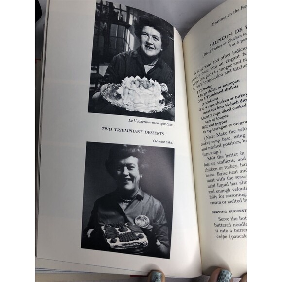 Vintage Julia Child, The French Chef Cookbook, 12th printing, 1978 Hard Cover - Picture 10 of 12